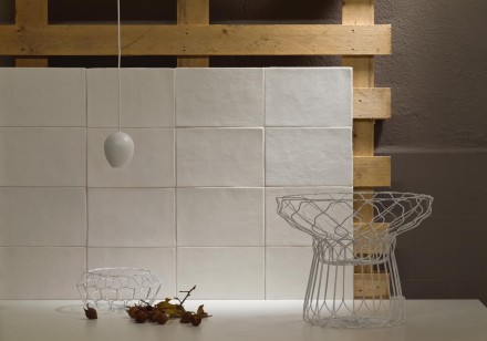 Керамогранит Mutina Bas Relief Garland Relief Bianco Matt 18x54 PUBG01