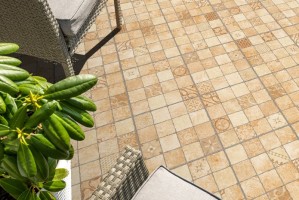 Roxy (Global Tile)