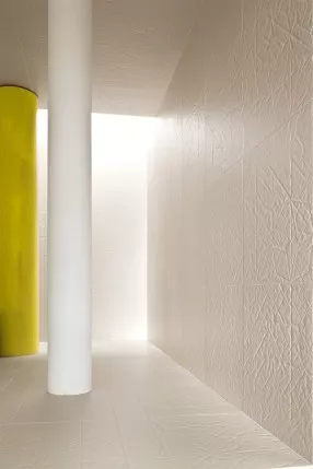 Folded by Raw Edges (Mutina)