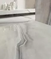 White Opal (Tubadzin)